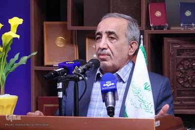 ایرج نعیمایی استاد خوشنویسی