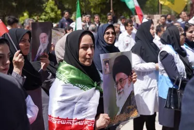 اجتماع کادر بهداشت و درمان لرستان در اعلام انزجار از حملات آمریکا و اسرائیل به مراکز درمانی کشور