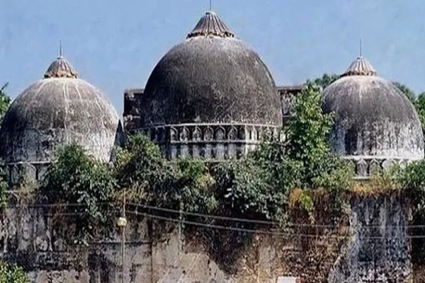 Hindistan yargısından skandal karar: Davaları kapattı