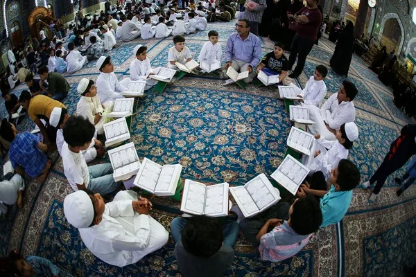الصحن الحسيني بكربلاء يشهد انطلاق الدورات القرآنية الصيفية + صور