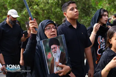 پیاده‌روی دلدادگان اربعین حسینی در خمینی‌شهر