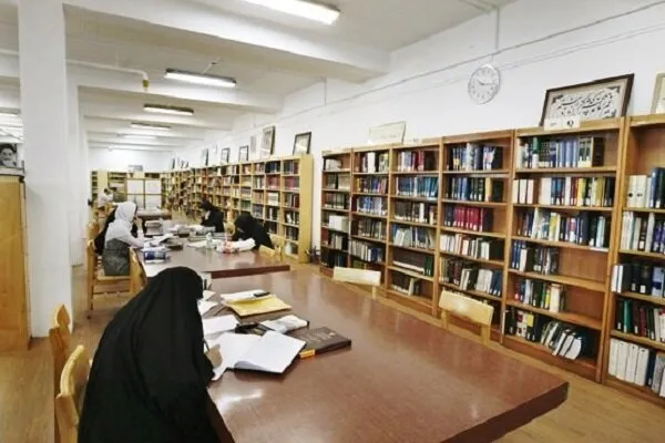 ۱۴۰ هزار نسخه کتاب راهی 1130 کتابخانه‌ شد