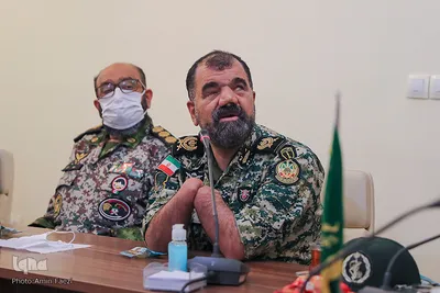 اهدای انگشتر حاج قاسم سلیمانی به حرم‎ شاهچراغ(ع)