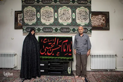 جعفر سعیدی و همسرش ۳۰ سال است که مراسم عزاداری امام حسین(ع) و سایر مناسبت‌ها را در خانه خود برگزار می‌کنند. خانم سعیدی مداح است و  و با اینکه هرسال تعداد زیادی میهمان دعوت می‌کرده و درب خانه‌اش به روی دوستداران اهل‌بیت(ع) باز بود، اما امسال به خاطر سلامتی عزاداران مجلس را به صورت خانوادگی و محدود برگزار کرد
