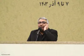 وحید وکیلی در مراسم اختتامیه نشست استادان، قاریان و حافظان قرآن