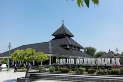 Sejarah Bangunan Masjid Agung Demak