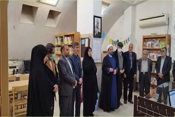 امام جمعه بخش بهاران از کتابخانه عمومی سرخنکلاته بازدید کرد