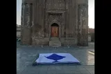 نصب نشان «سپر آبی» در محوطه موزه‌ها و اماکن تاریخی همدان