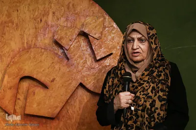 راضیه تجار



