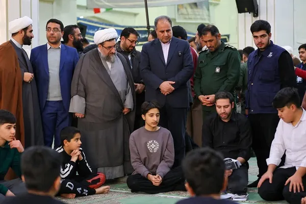 مراسم معنوی اعتکاف دانش آموزی در مصلی تبریز