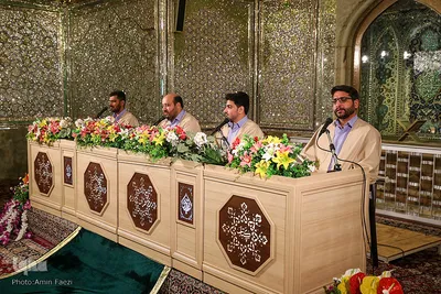 جزء خوانی قرآن کریم در حرم مطهر شاهچراغ (ع)