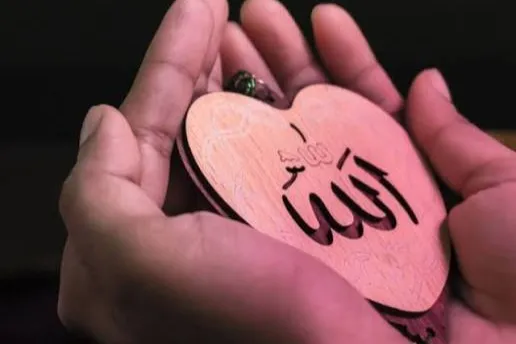 صدق الإيمان لا يُقاس بكثرة الأقوال والشعارات