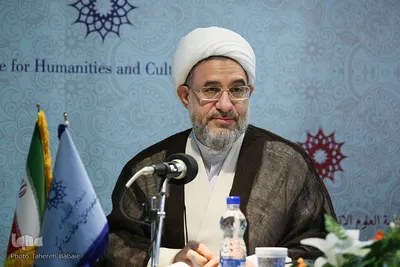 آیت الله محسن اراکی