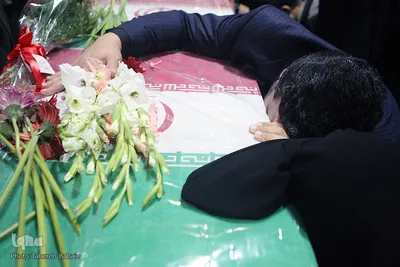 وداع با پیکر شهید مدافع حرم حمزه کاظمی