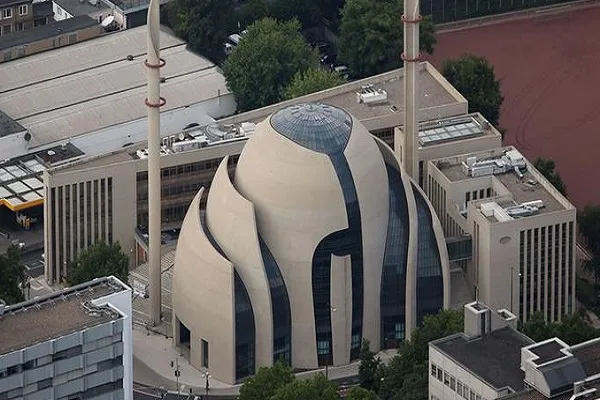 تلاش سازمان اسلامی آلمان برای پخش اذان در مسجد مرکزی کلن