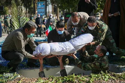 مراسم تشییع و خاکسپاری شهید گمنام در شیراز