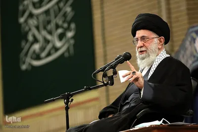 حضرت آیت‌الله خامنه‌ای، رهبرمعظم انقلاب اسلامی