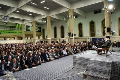 دیدار جمعی از استادان، نخبگان و پژوهشگران دانشگاه‌ها با مقام معظم رهبری