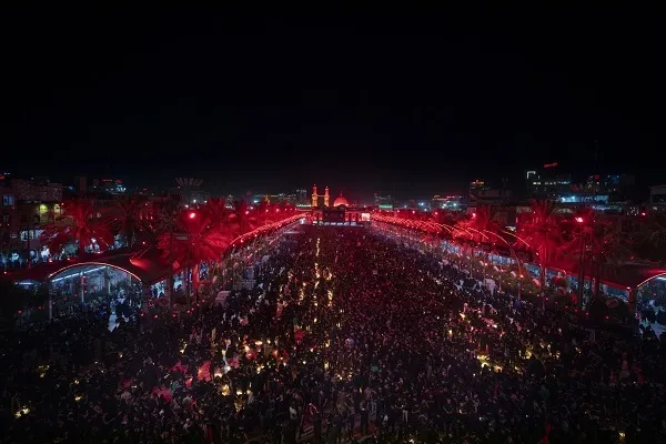 تقریر مصور | إحياء ليلة الوحشة عند مرقدي الإمام الحسين وأخيه العبّاس (ع)