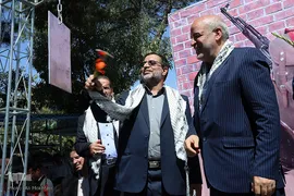 حضور سردار علی محمد نائینی مراسم زنگ دانش آموز شهید در گلزار مطهر شهدا
