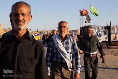 زائران پیاده امام رضا(ع)