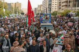 مراسم تشییع پیکر مطهر روحانی شهید مدافع امنیت در شیراز