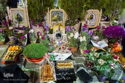 مراسم تحویل سال نو درگلستان شهدای اصفهان