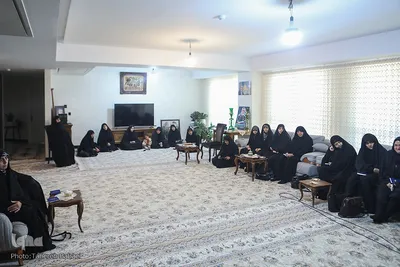 برپایی محفل بانوان فعال قرآنی در خانه شهید حاجی‌زاده