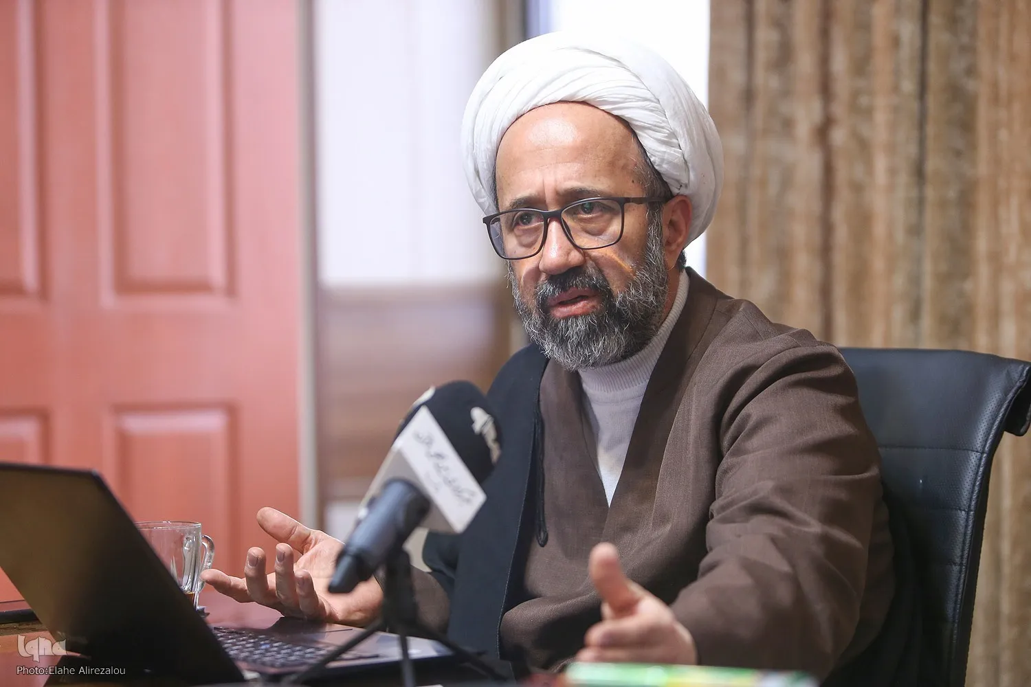 Exegese Tasnim: Uma Interpretação Viva para os Tempos Modernos