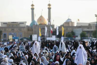 نماز عید سعید فطر در جوار سیدالکریم (ع)