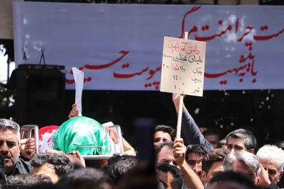 تشییع پیکر دو شهید قرآن آموز در تبریز