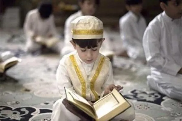 Tiga Solusi untuk Keakraban Anak dengan Al-Quran pada Bulan Suci Ramadhan
