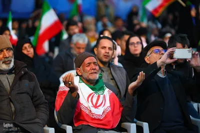 تحویل سال ۱۴۰۵ در گلستان شهدای اصفهان