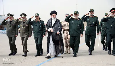 حضور رهبر انقلاب در مراسم دانش‌آموختگی دانشجویان دانشگاه امام حسین(ع)