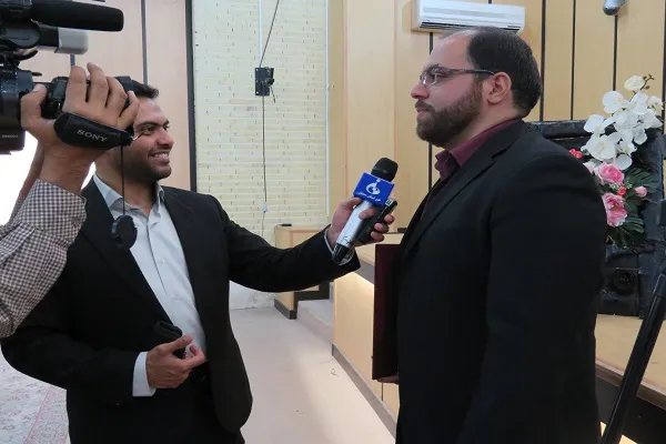 توفیق مؤانست و عامل بودن به فرامین قرآن در گرو قرائت روزانه