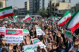 راهپیمایی مردم تهران در اعتراض به اغتشاشات اخیر