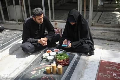 مراسم تحویل سال نو در جوار گلزار شهدای گمنام بهشت زهرا (س)