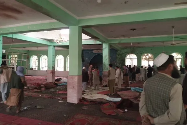 وقوع انفجار در مسجد شیعیان در شمال افغانستان/ 30 کشته و بیش از 50 زخمی