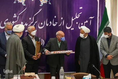 آیین تجلیل از خادمان برگزیده کشوری قرآن خراسان رضوی