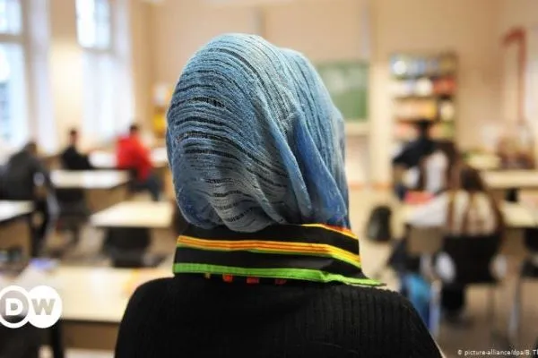 پیروزی شهروند محجبه آلمانی در دفاع از حق رأی