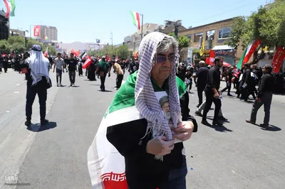 تشییع پیکر مطهر رهبر شهید در مشهد مقدس
