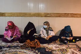 احیای شب ۲۳ ماه رمضان در جمع بیماران بیمارستان چمران اهواز