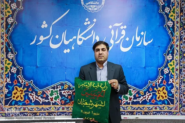 اجرای خوشنویسی قرآنی در قالب‌های سنتی محرم؛ راهکار مؤثر پرداختن به هنر عاشورایی