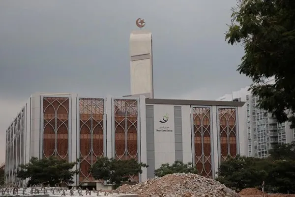 Singapurlu Müslümanlar camilerin bakım ve inşası için yardım ediyor