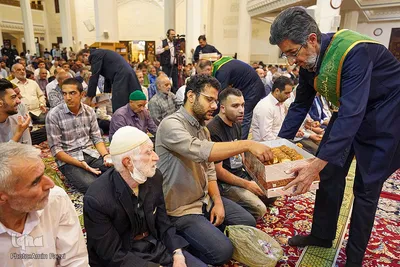 حرم مطهر شاهچراغ(ع) غرق شادی میلاد پیامبر مهربانی‌ها‎