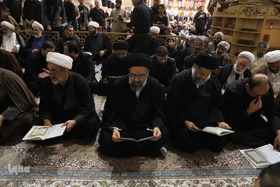 مراسم گرامیداشت رهبر شهید از سوی آیت‌الله مکارم شیرازی
