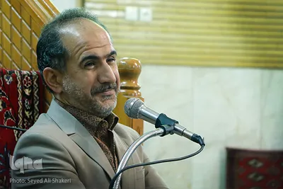 اسماعیل عاکفی