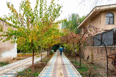 گردش پاییزی در شهر کرج