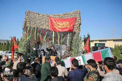 استقبال از دو شهید دفاع مقدس در شیراز