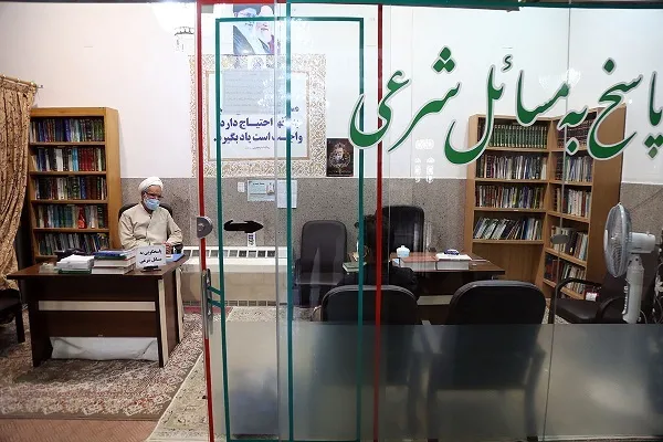پاسخگویی به ۷۹ هزار سؤال شرعی در حرم حضرت معصومه(س)